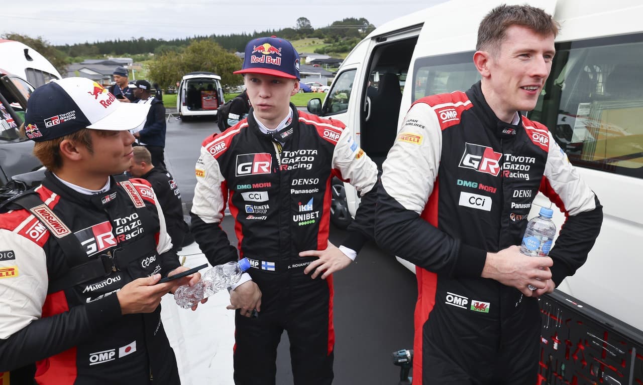 wrc_2022_r11_d1_02.jpg