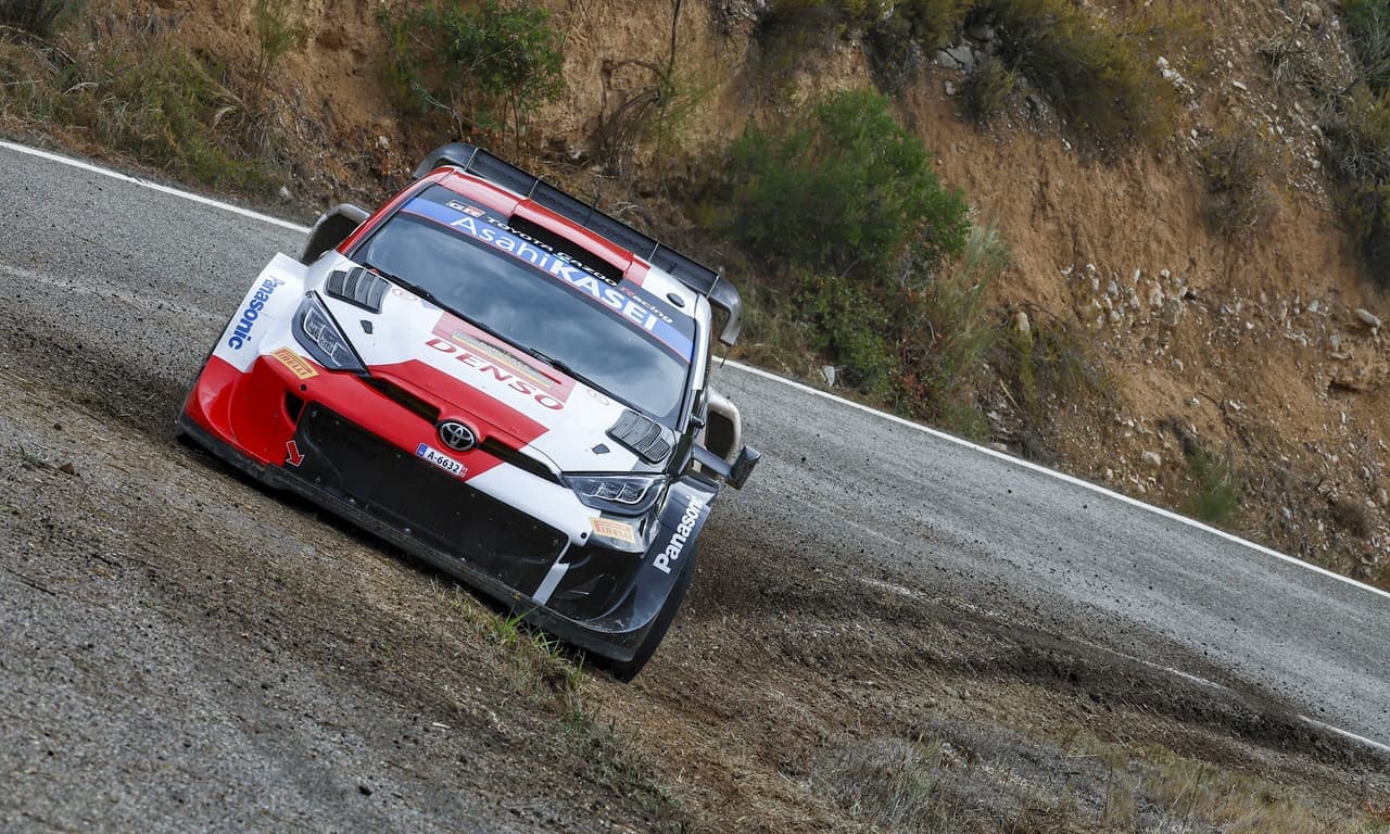 wrc_2022_r12_d1_09.jpg