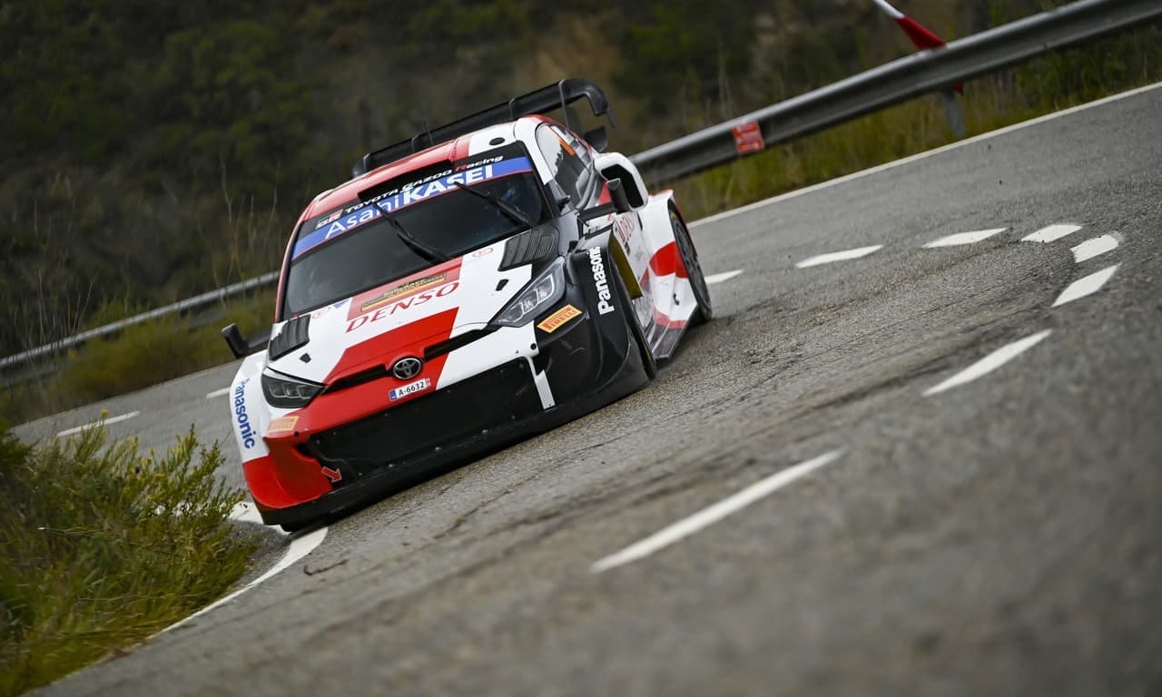 wrc_2022_r12_d1_02.jpg