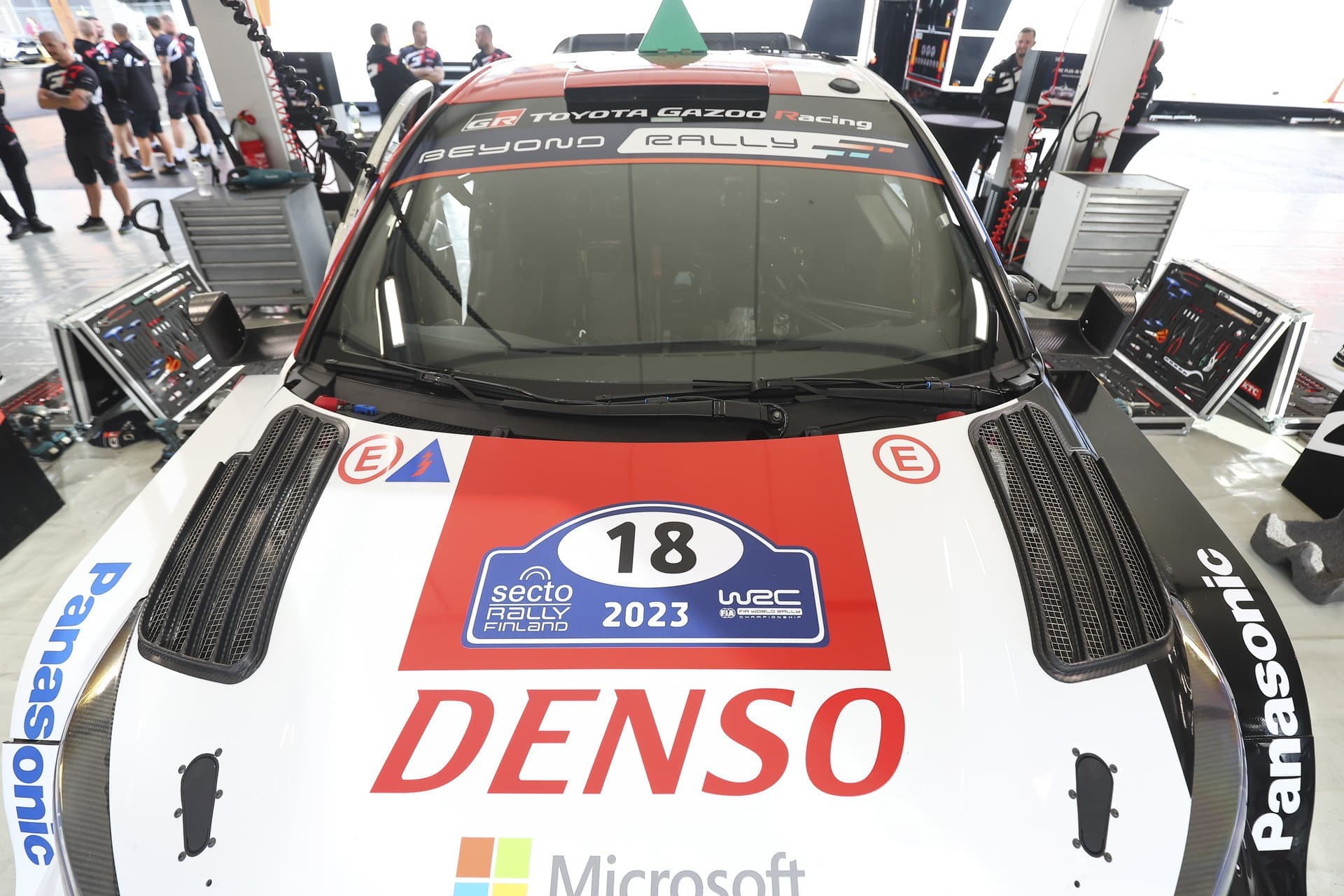car18_09fin23tb109.jpg