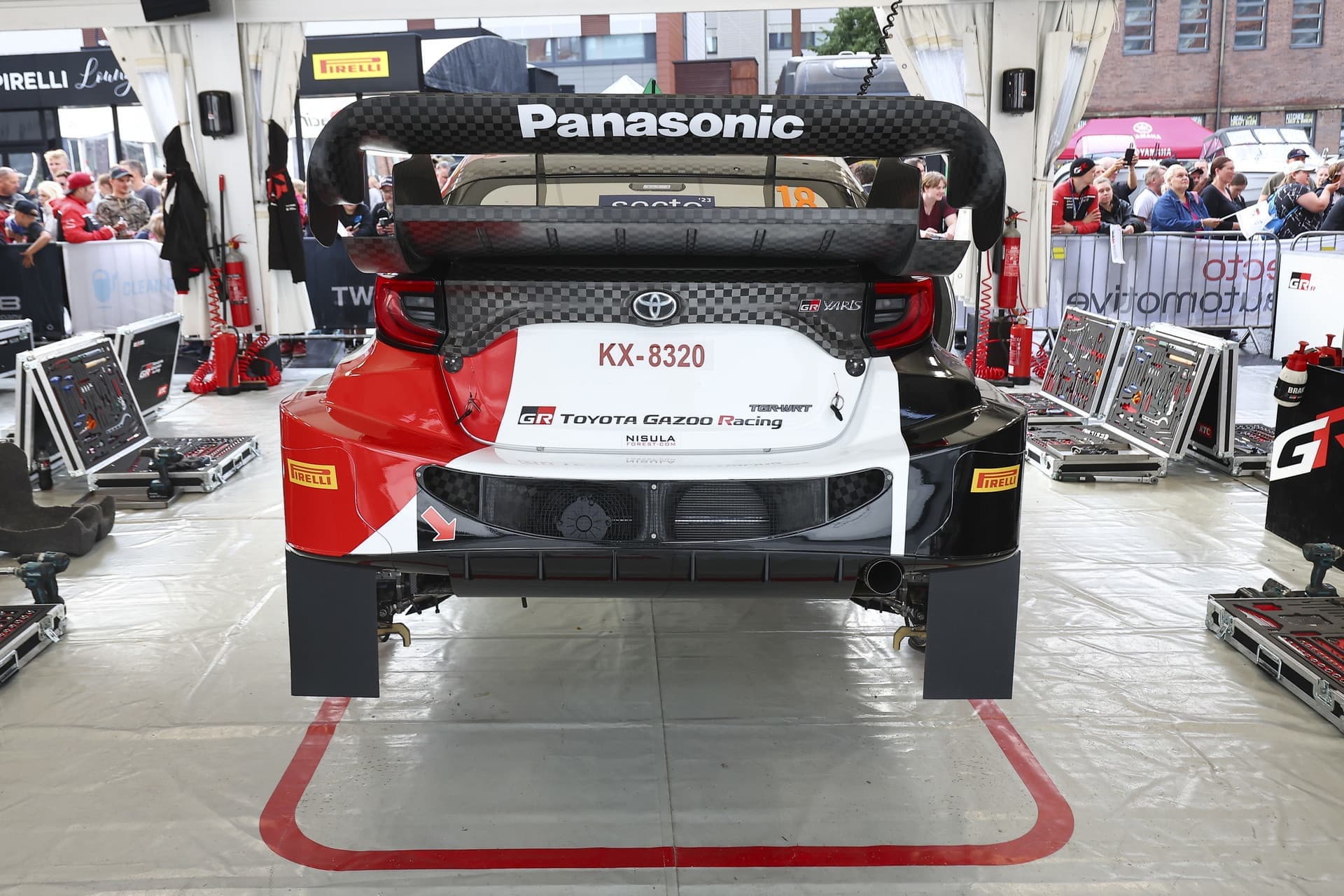 car18_09fin23tb106.jpg