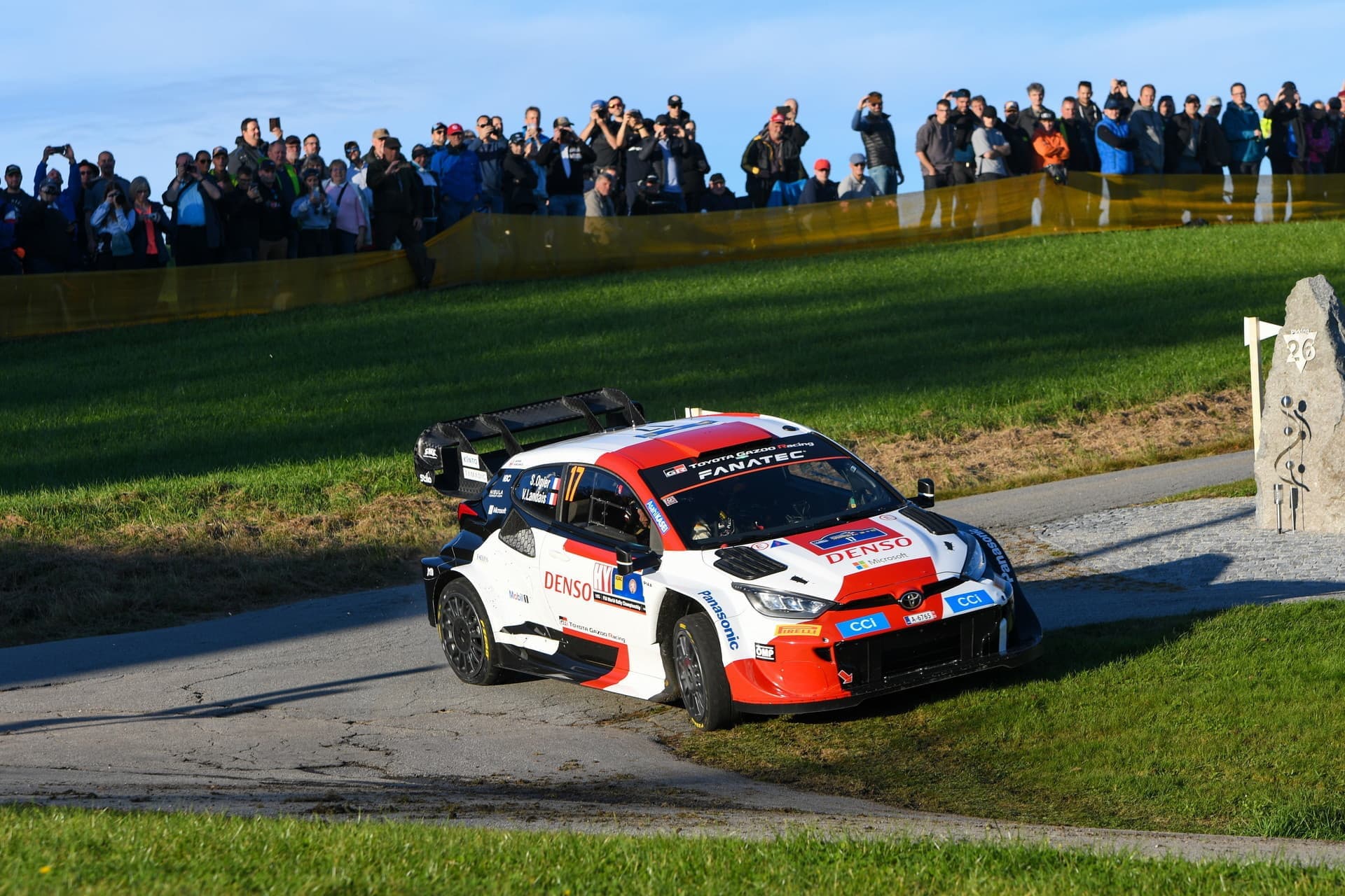 wrc_r12_005.jpg