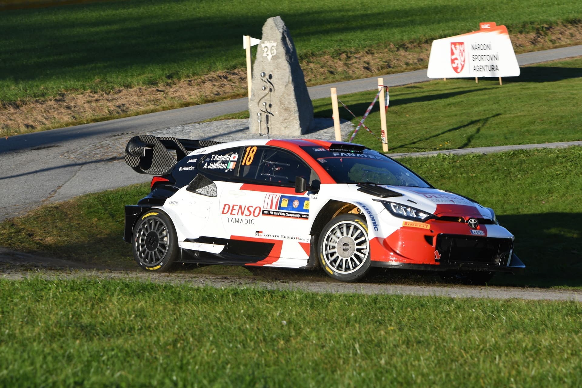 wrc_r12_008.jpg